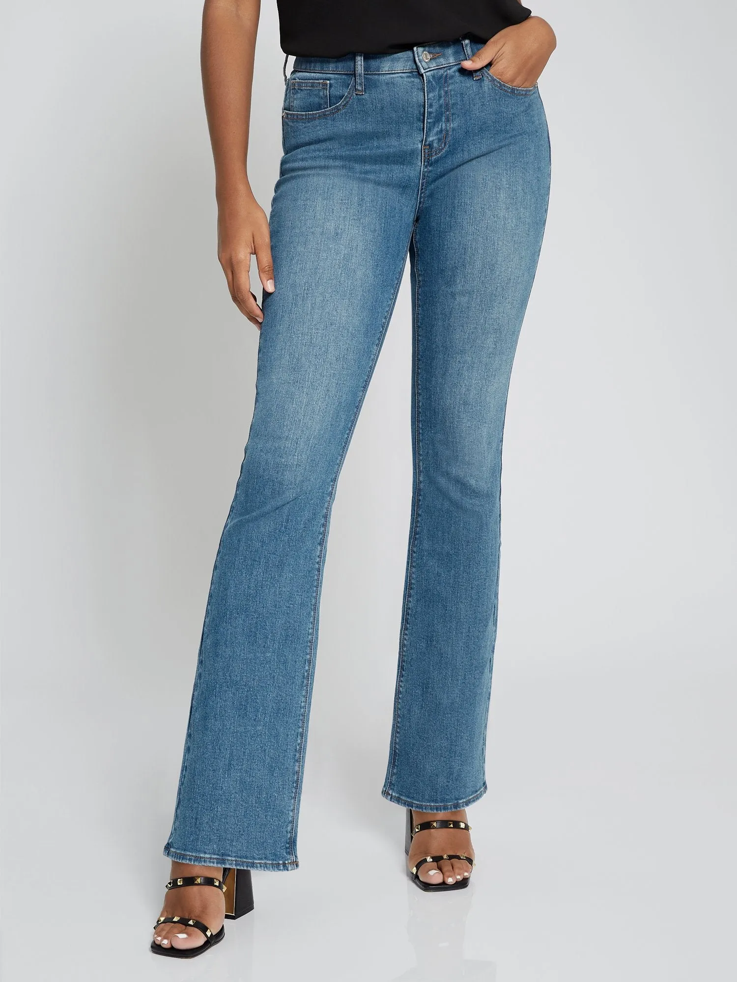 Essential Mid-Rise Bootcut Jeans - Light Wash