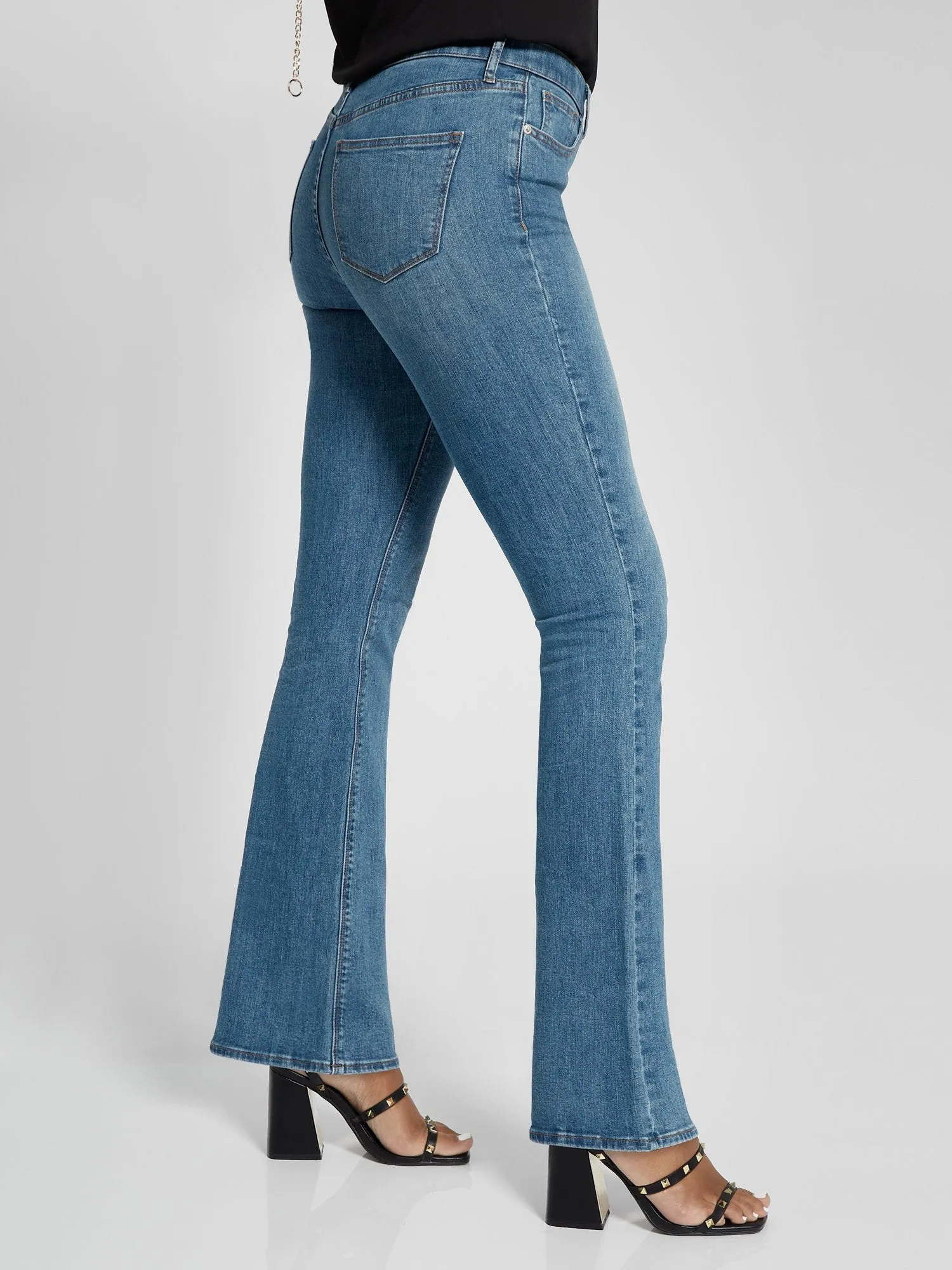 Essential Mid-Rise Bootcut Jeans - Light Wash