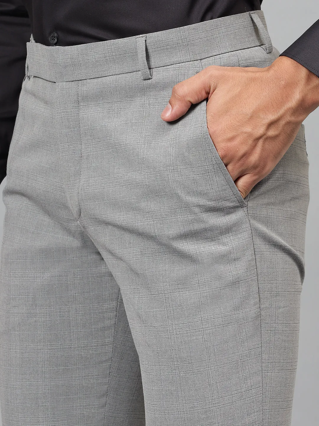 Men's Light Grey Checked Non-Pleated Formal Trouser